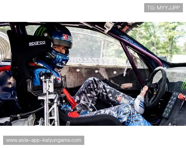 赛车机械故障仍冲上领奖台:逆境中的英雄之路 赛车机械故障仍冲上领奖台:逆境中的英雄之路