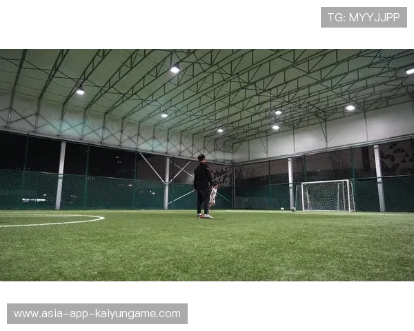 足球行业是否推动跨领域合作开发沉浸式教学资源,足球运动开放 相关产业链 足球行业是否推动跨领域合作开发沉浸式教学资源,足球运动开放 相关产业链